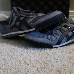 Onitsuka Tiger Ultimate 81 (M7.5 / W9)